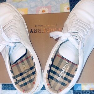 Burberry Leather Shoes